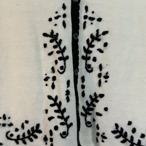 C.D. Petites Size Small Embroidered Faux Cardigan Sweater Pullover Top - Picture 2 of 5